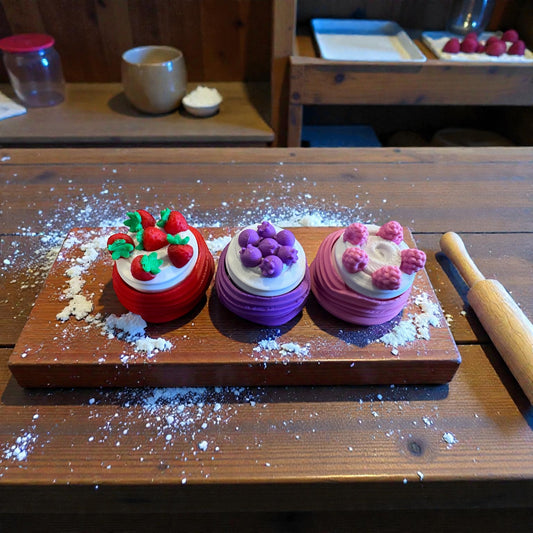 Cake Clickers